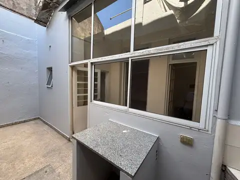 Depto Tipo Casa en Alquiler de 1 dormitorio