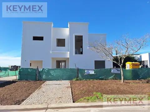 Casa venta  Barrio San Matias Escobar 4 ambientes 1 Planta