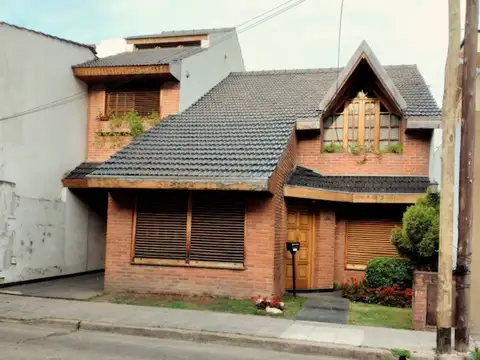 Casa en venta en Ramos Mejia Norte