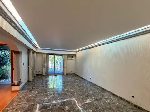 Casa 6 ambientes con 3 baños