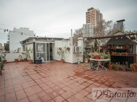 Depto Tipo Casa en Venta en Parque Chacabuco, USD 245.000