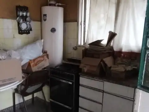 CASA PARA 2 FAMILIAS O RENTA, AMBAS DE 3 AMBIENTES. TOMA DEPARTAMENTO DE 3 AMBIENTES EN RAMOS CENTRO