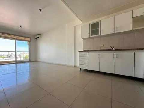 SEMIPISO 2 AMB Y 1/2 CON DOBLE BALCÓN–MONTE CASTRO
