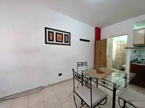 Alquiler 12 Meses Monoambiente al Frente Vista Lateral Torreón