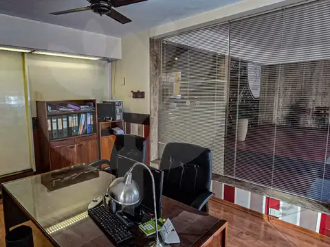 Oficina en alquiler en La Plata centro – Calle 54 entre 5 y 6, 13 m² con gran exposición
