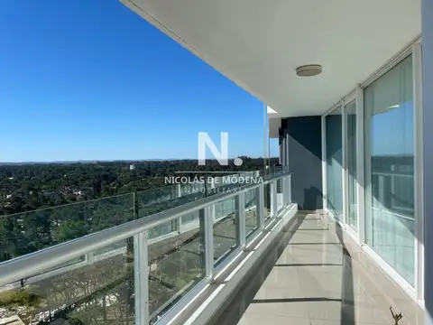 Amplio departamento en venta en punta del este