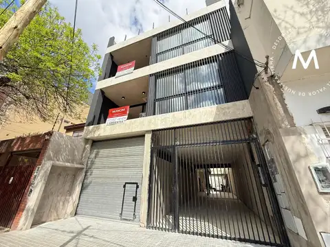 Local en venta - Villa Ballester Centro