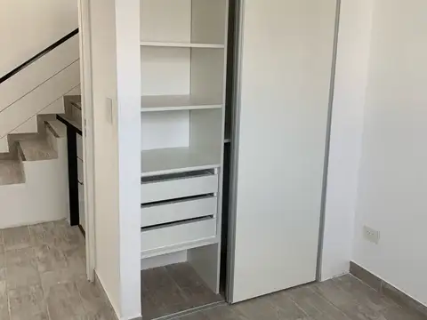 Venta Excelente triplex en caseros