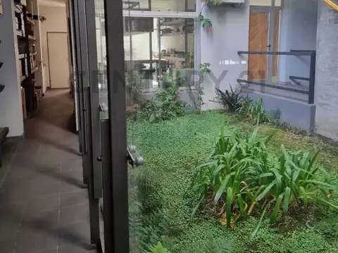 7 entre 40 y 41 , Piso 0