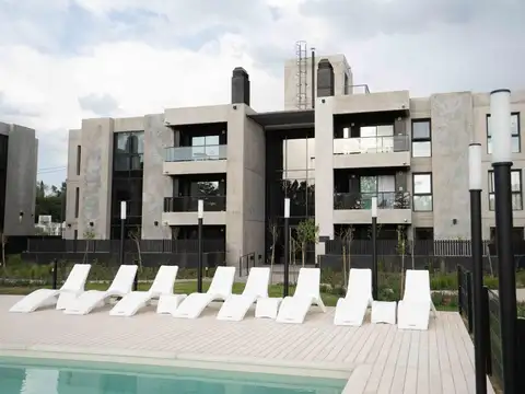 Av Ricardo Rojas 8250 , Piso 2