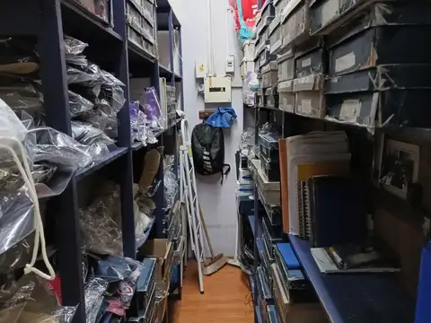 Local en Venta 75 años