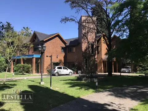 Casa en Venta de 5 dormitorios