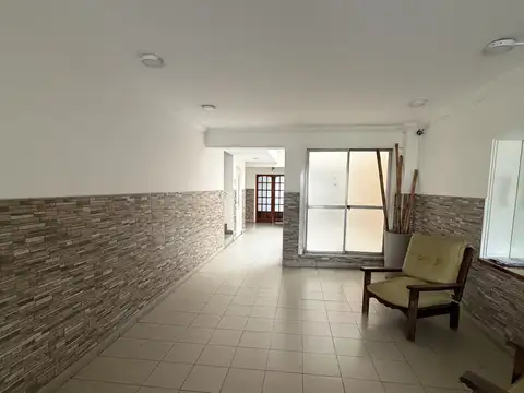 Avenida Doctor Ricardo Balbín 800, Piso PB
