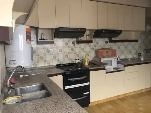 Depto Tipo Casa 4 ambientes con 4 baños