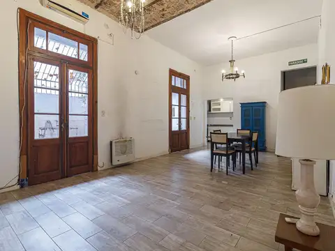 PH TRES AMBIENTES RECICLADO CON PATIO   