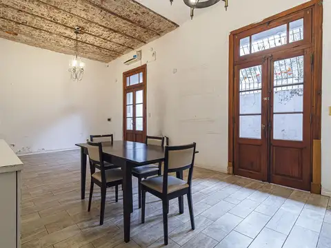 PH TRES AMBIENTES RECICLADO CON PATIO   