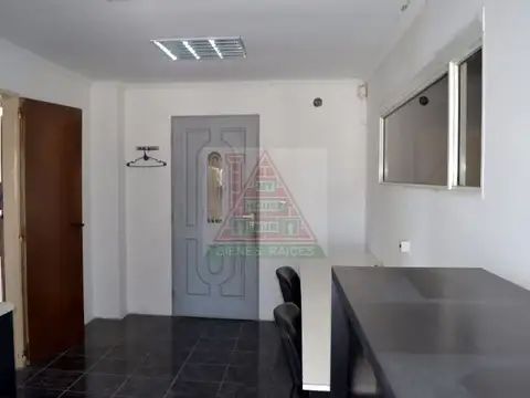 Galpon en Venta 32  mts Fondo