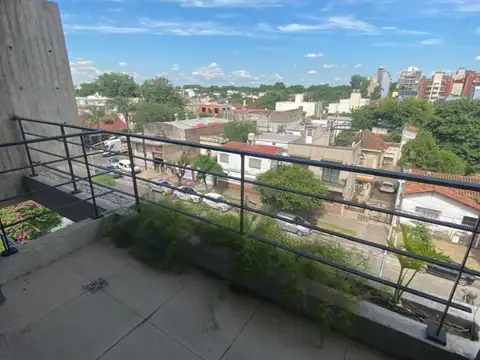 DEPARTAMENTO EN VENTA DE 65MTS2 - MORON CENTRO