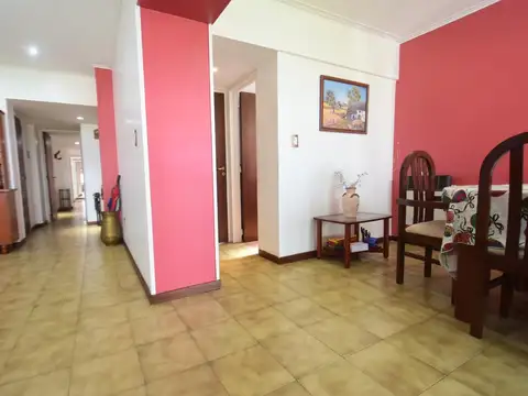 Departamento 5 ambientes con 4 baños