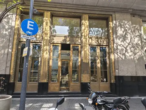 Av Pte Roque Saenz Pena 800, Piso 5