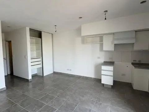 Departamento en Alquiler con 1 cochera