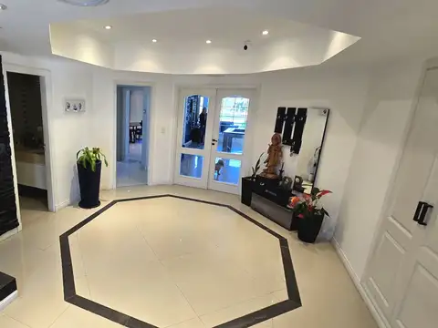 Casa en Alquiler de 5 dormitorios