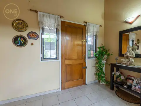 Casa en Venta con 4 cocheras