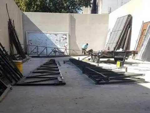 GALPÓN A TERMINAR - A METROS DE CAMINO DE CINTURA