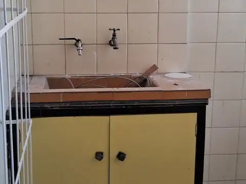 Casa - Alquiler - Argentina, La Matanza - Beron de astrada 2230
