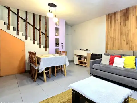 Depto Tipo Casa en Venta de 3 ambientes
