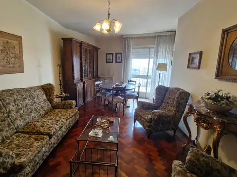 Departamento en Venta de 7 ambientes