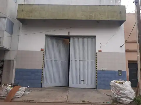 EXCELENTE GALPON CON MUY BUENA UBICACION. ESCUCHA OFERTA.