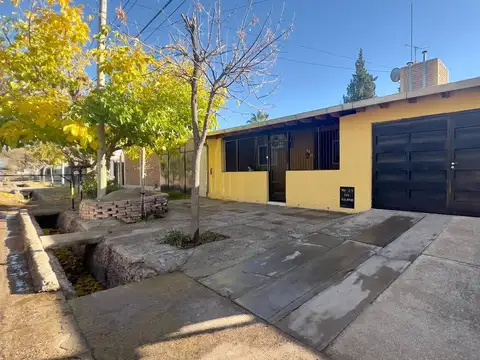 VENTA CASA + DPTO , BARRIO LOS AROMOS CARRODILLA