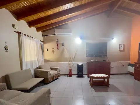 VENTA CASA + DPTO , BARRIO LOS AROMOS CARRODILLA