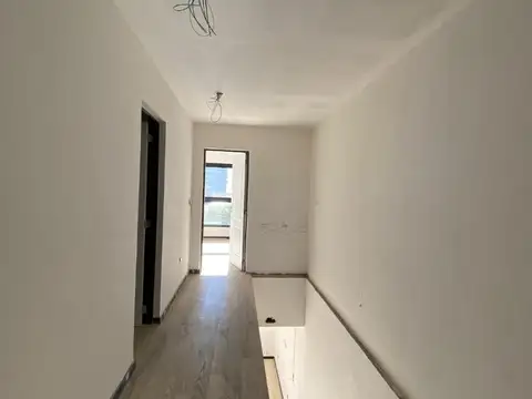 Depto Tipo Casa 3 ambientes con 3 baños