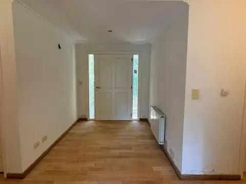 Casa en Alquiler de 3 dormitorios