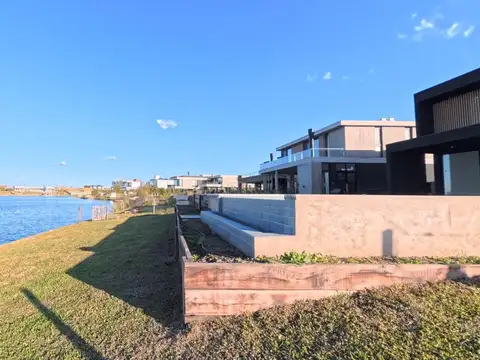 Casa en Venta en Puertos - Barrio Costas, USD 780.000