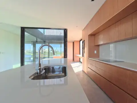 Casa en Venta en Barrio Costas, Puertos, Escobar.