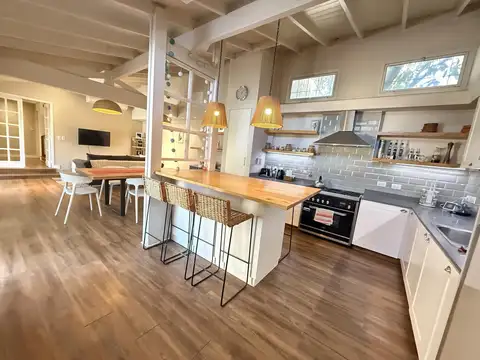 Casa en Venta en Manuel Alberti, USD 245.000