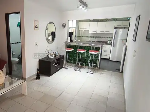 Depto Tipo Casa en Venta con 1 cocheras