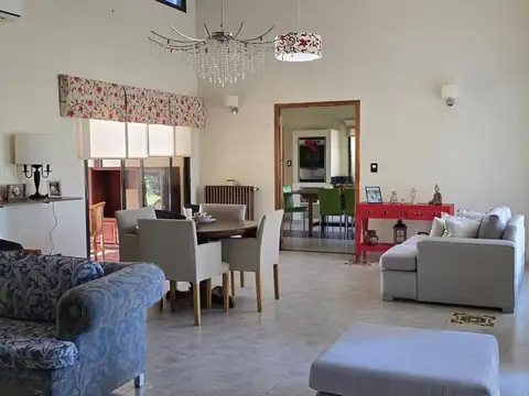 Casa en Venta en El Moro, USD 220.000