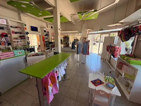 Local en alquiler en Juan B Justo 2600 con sotano