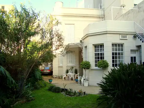 Casa 7 ambientes con 3 baños