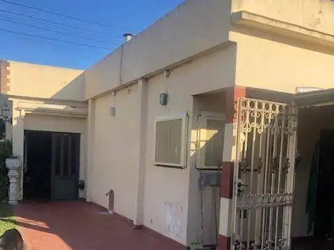 Alberdi 864