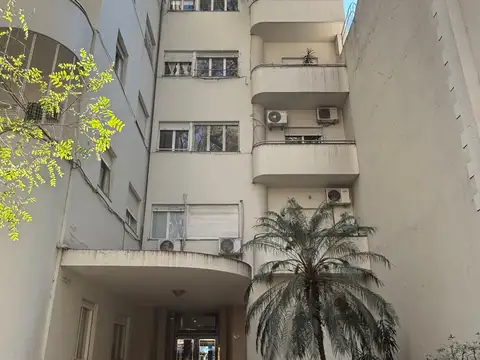 Av. Federico Lacroze 2300, Piso PB