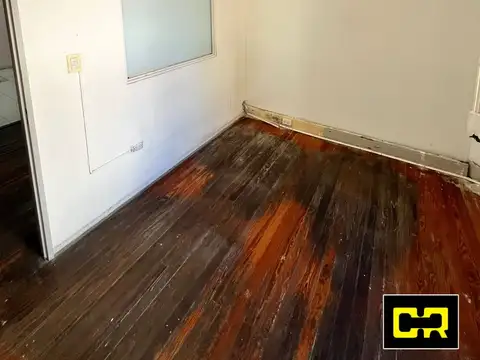 PH en alquiler Flores uso comercial.