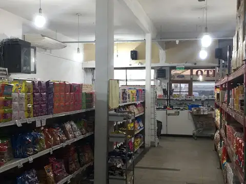 Tomas Edison nº 2893 e/Cabildo y Marquez Aguado