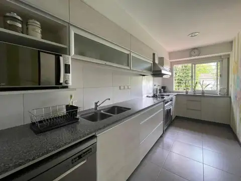 Pellegrini 3600, Mar Del Plata, Buenos Aires, Argentina.