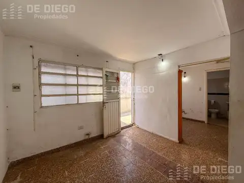 En venta 2 PH departametno 2 locales en Block Polvorines Malvinas Argentinas
