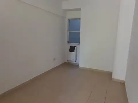 Departamento en Alquiler en Villa Luro, $ 380.000